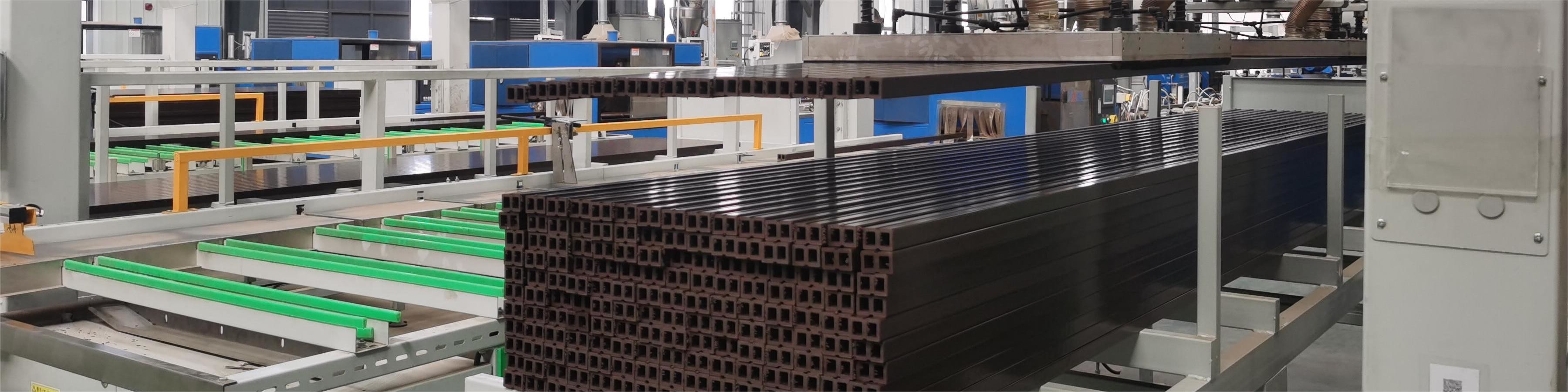 คุณภาพ พื้นระเบียง WPC Coextrusion โรงงาน