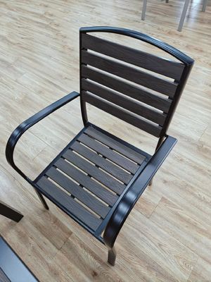 การใช้ชีวิตกลางแจ้งใหม่: เก้าอี้และโต๊ะสวน WPC ระดับพรีเมี่ยม