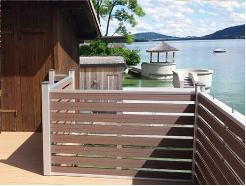 แผงฟันดาบ WPC แบบยึดปกปิดสำหรับขอบเขตบ้านสมัยใหม่