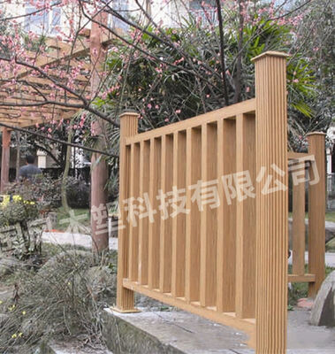 รั้วคอมโพสิตแบบต่อยอด 200 * 200 มม. เสารั้ว WPC รีไซเคิล