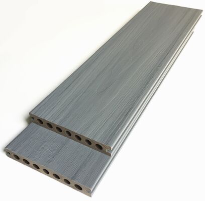 ตัวอย่างฟรีกันลื่นกันน้ำ UV ทนสีไม้สัก 140 * 23 มม. พื้นระเบียงคอมโพสิตพื้น Coextrusion กลางแจ้ง Wpc พื้น