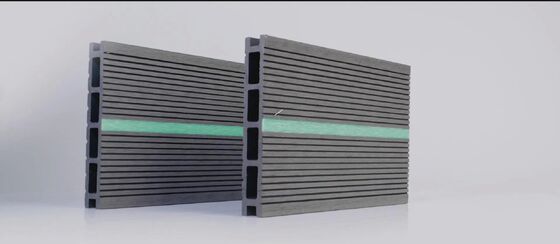 พื้นระเบียงไม้พลาสติกคอมโพสิตกลางแจ้ง Co Extrusion พื้น WPC Noctilucent