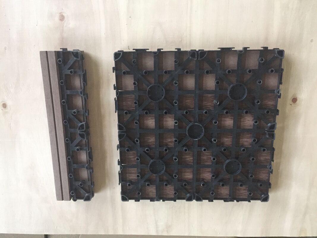 กระเบื้องดาดฟ้า WPC กลางแจ้งในบ้าน 30x30 ซม. พื้น DIY ทนทานพร้อมรูปลักษณ์ไม้ธรรมชาติ